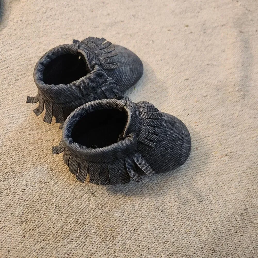Sweet & swag moccasins Size 1 infant - Heather grey